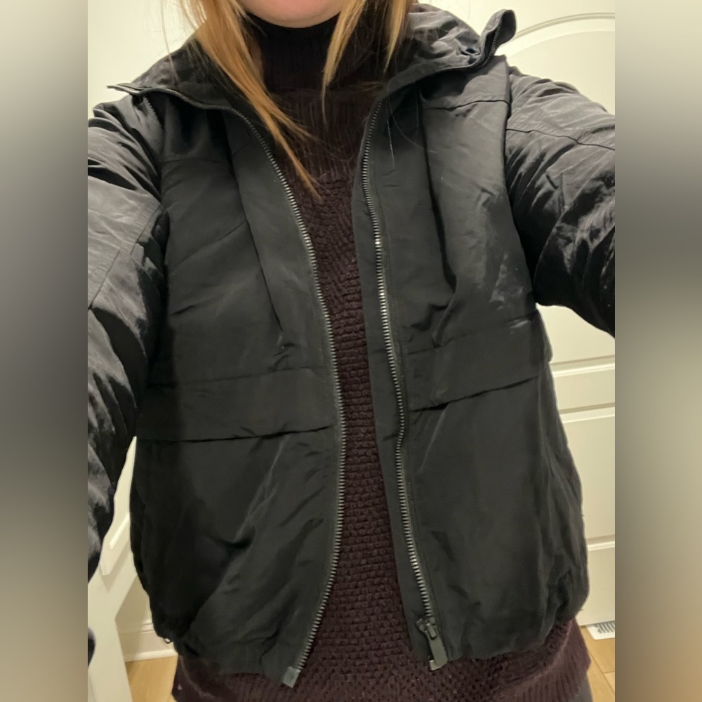 Black lululemon Rain Jacket